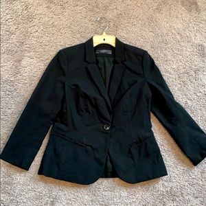 The limited black blazer